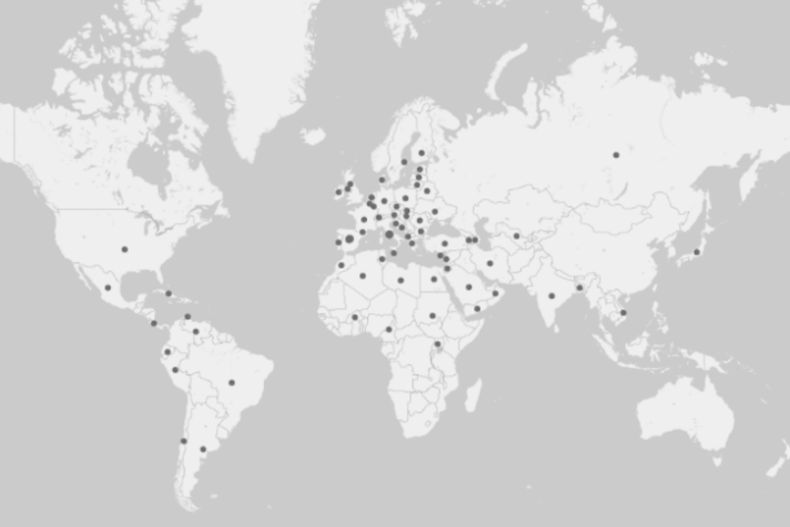 A map of the world with numerous pins indicating all the countries reached by the PM² training courses 